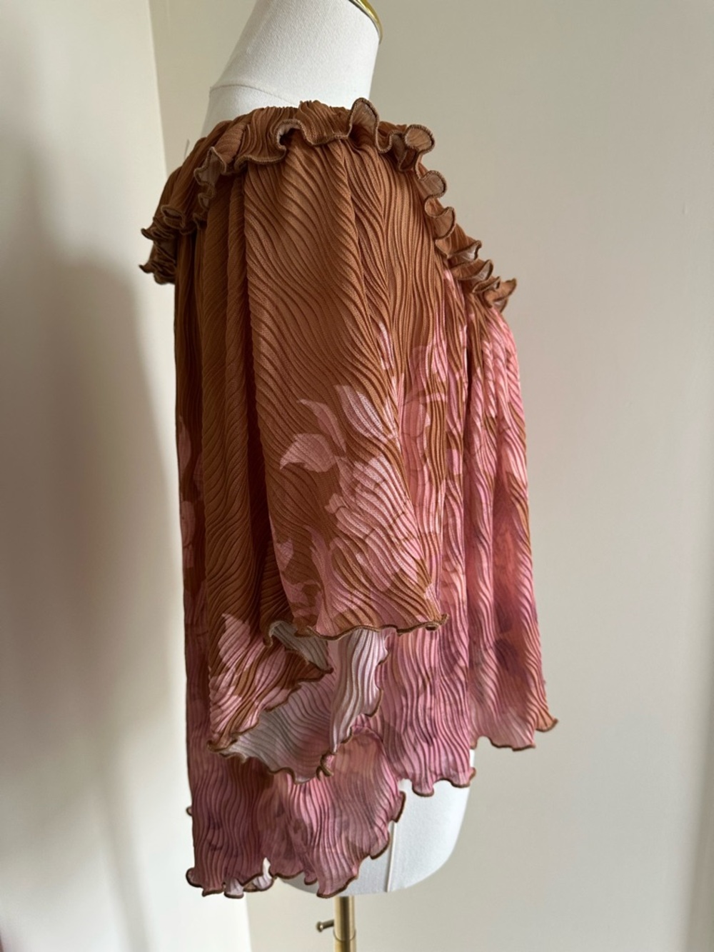 NWOT Free People Pleated Blouse- Small - Picture 3 of 10